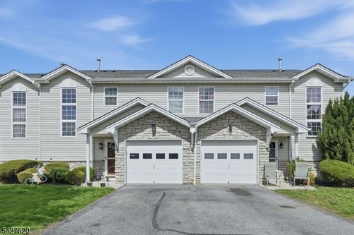 4 Mulberry Ln, Hamburg, NJ, 07419-9663 | Card Image