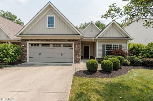 8541 Alexis Dr, Macedonia, OH, 44056-1866 | Card Image