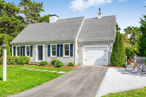 295 Pheasant Hill Cir, Cotuit, MA, 02635-2547 | Card Image