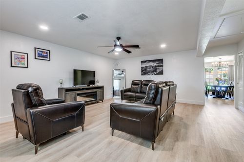 1220 Dumont Dr, Richardson, TX, 75080-5824 | Card Image