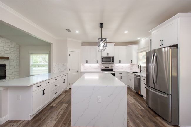 904 N Main St, House other with 3 bedrooms, 2 bathrooms and null parking in Kemp TX | Image 11