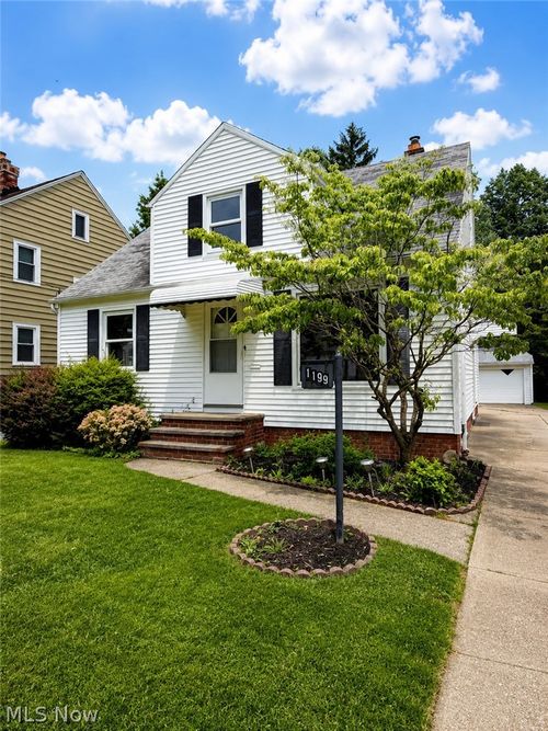 1199 Mayfield Ridge Rd, Mayfield Heights, OH, 44124-1552 | Card Image