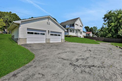 52 Birdsall Ave, Marlboro, NY, 12542-6103 | Card Image