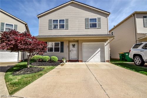 895 Brittney Ct, Willowick, OH, 44095-4484 | Card Image