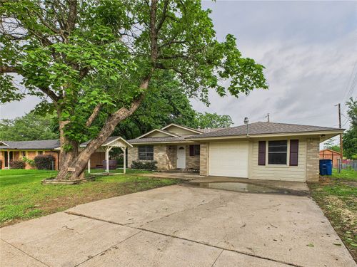 802 Loy Ln, Ennis, TX, 75119-2322 | Card Image