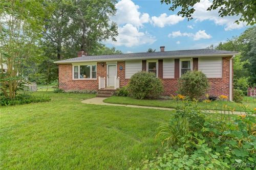 7993 Colony Dr, Mechanicsville, VA, 23111-3515 | Card Image