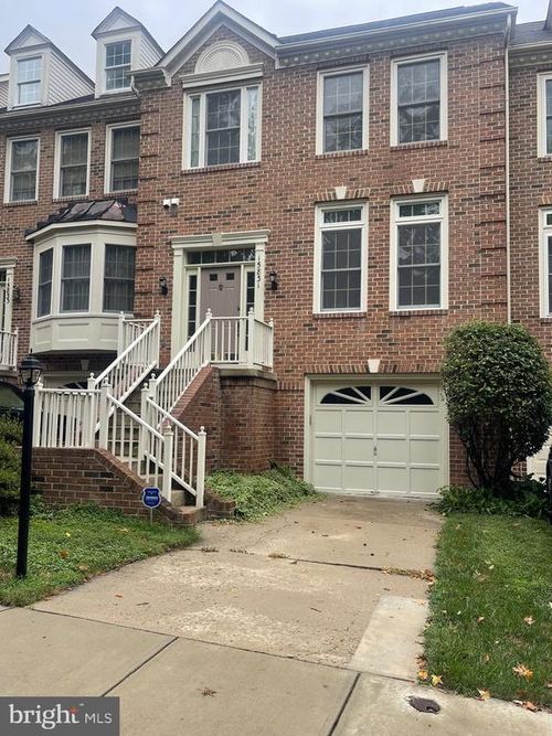 15831 Glacier Ct, NORTH POTOMAC, MD, 20878-3470 | Card Image