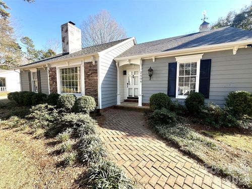 2408 Turnberry Ln, Charlotte, NC, 28210-7616 | Card Image