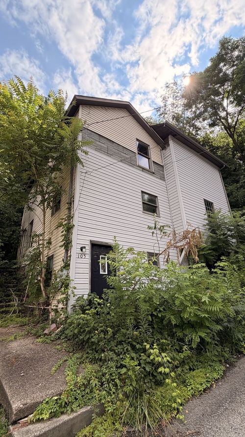 105 Swartz Ln, Leechburg, PA, 15656 | Card Image