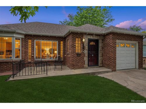 857 Grape St, Denver, CO, 80220-4424 | Card Image