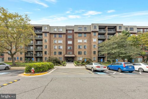 105-2817 Jermantown Rd, OAKTON, VA, 22124-2504 | Card Image