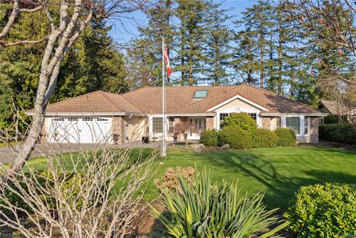 575 Johnstone Rd, Parksville, BC, V9P2A5 | Card Image