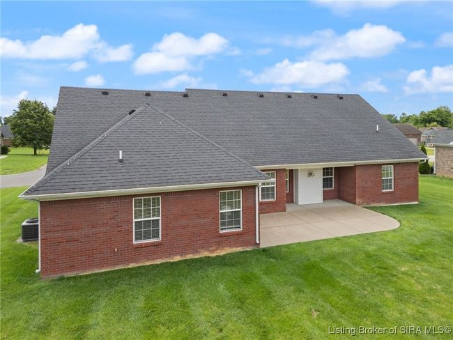 8435 Aberdeen Ln, Home with 3 bedrooms, 2 bathrooms and null parking in Charlestown IN | Image 46