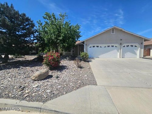 2399 Albatross Way, Sparks, NV, 89441-5878 | Card Image
