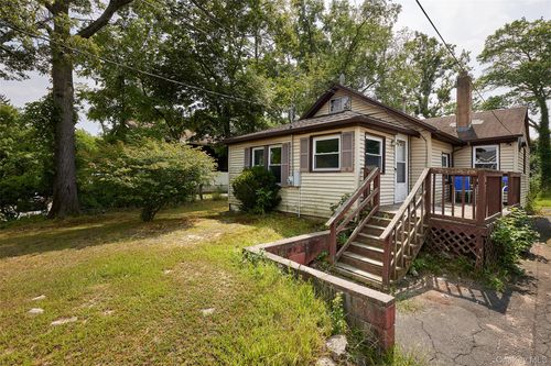 10 Birchwood Ave, Nanuet, NY, 10954-5932 | Card Image