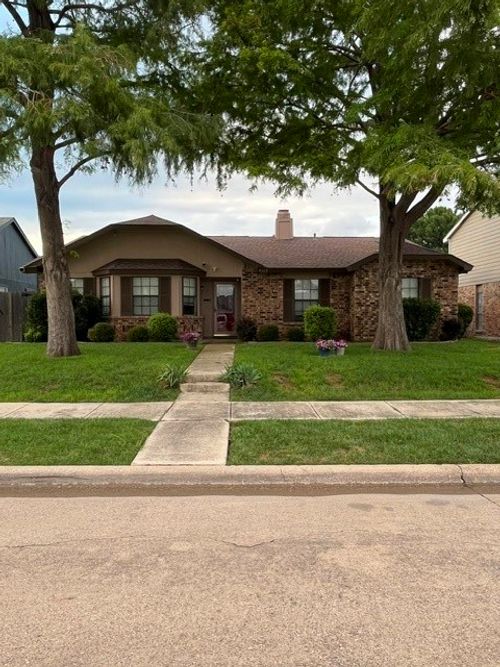 4304 Ireland Dr, The Colony, TX, 75056-3229 | Card Image