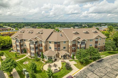 unit-305-11 Glen Brook Way, Fitchburg, WI, 53711-4969 | Card Image