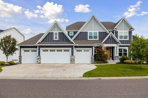 62 Rapp Farm Blvd, North Oaks, MN, 55127-4201 | Card Image