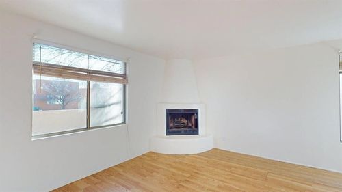 3912 Los Milagros, Santa Fe, NM, 87507-1611 | Card Image