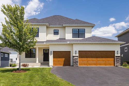 4316 Woodland Cove Pkwy, Minnetrista, MN, 55331-2160 | Card Image