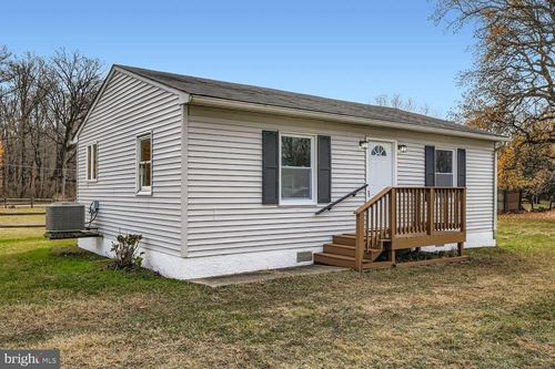 2542 Sycamore Ave, BALTIMORE, MD, 21219-1340 | Card Image