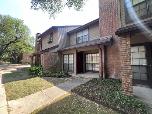 apt-403-9910 Royal Ln, Dallas, TX, 75231-1821 | Card Image