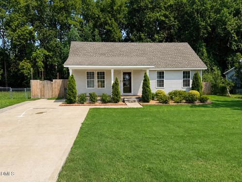 117 Elfreth Ln, Spring Lake, NC, 28390-3224 | Card Image