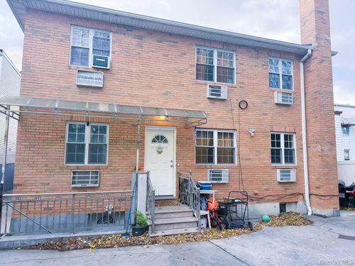 18 119th St, College Point, NY, 11356-2120 | Card Image