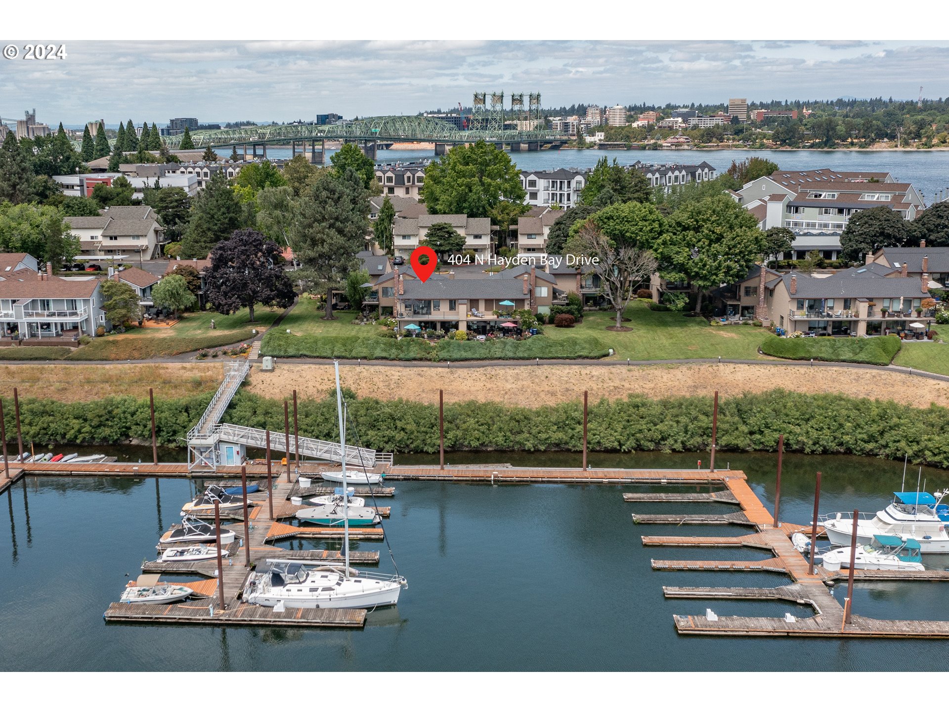 Hayden Bay Dr, Portland, OR 97217