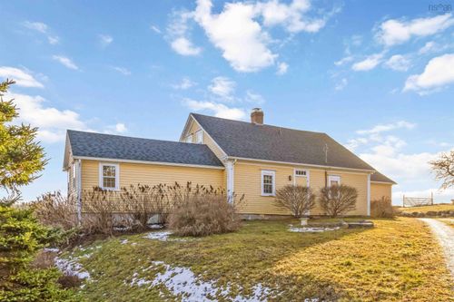 261 Upper Kingsburg Rd, Upper Kingsburg, NS, B0J2X0 | Card Image