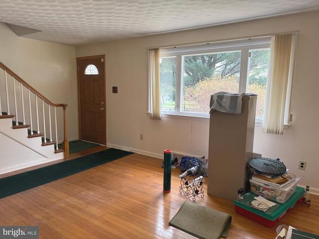 885 Witmer Rd, House other with 4 bedrooms, 2 bathrooms and null parking in YORK PA | Image 4