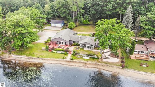 781 S Bass Lake Rd, Vestaburg, MI, 48891 | Card Image