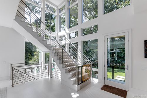 70 Cove Hollow Rd, East Hampton, NY, 11937-3204 | Card Image