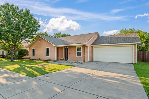 2813 Dana Ln, Denton, TX, 76209-6510 | Card Image