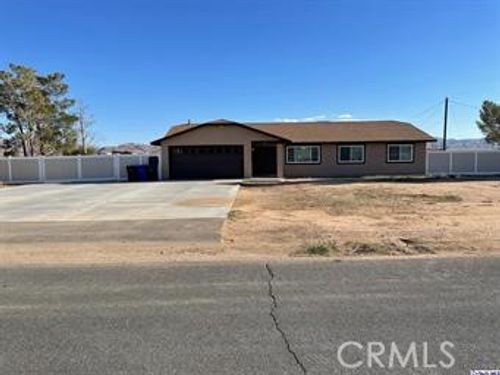 15085 Flathead Rd, Apple Valley, CA, 92307-3419 | Card Image