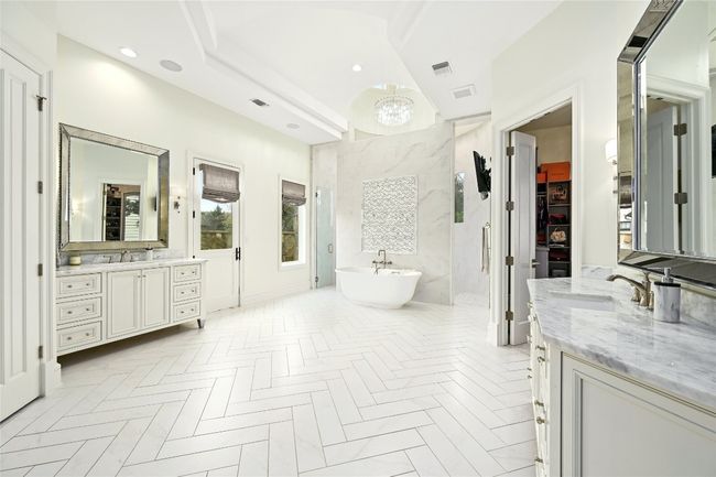 14132 Flat Top Ranch Rd, House other with 7 bedrooms, 9 bathrooms and 4 parking in Austin TX | Image 21