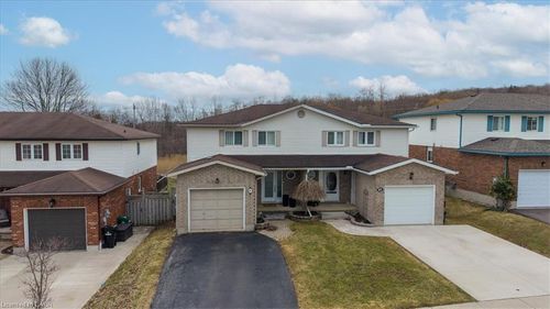 65 Misty St, Kitchener, ON, N2B3V6 | Card Image