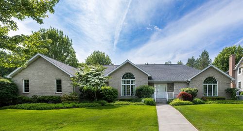 5230 Walnut Rdg, Erie, PA, 16506-4654 | Card Image