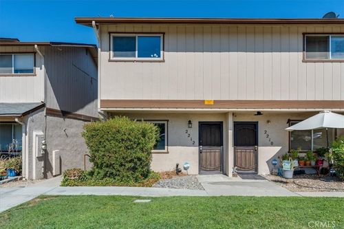 2212 Pine St, Paso Robles, CA, 93446-1417 | Card Image