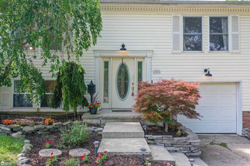 383 Bush Ave, Grand Blanc, MI, 48439-1114 | Card Image