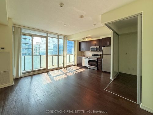 2611-55 Bremner Blvd, Toronto, ON, M5J0A6 | Card Image