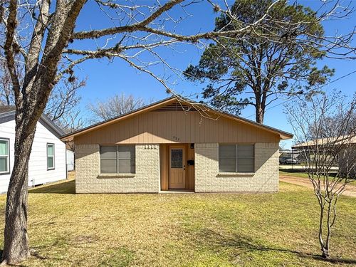 503 S Texana St, Hallettsville, TX, 77964-2961 | Card Image