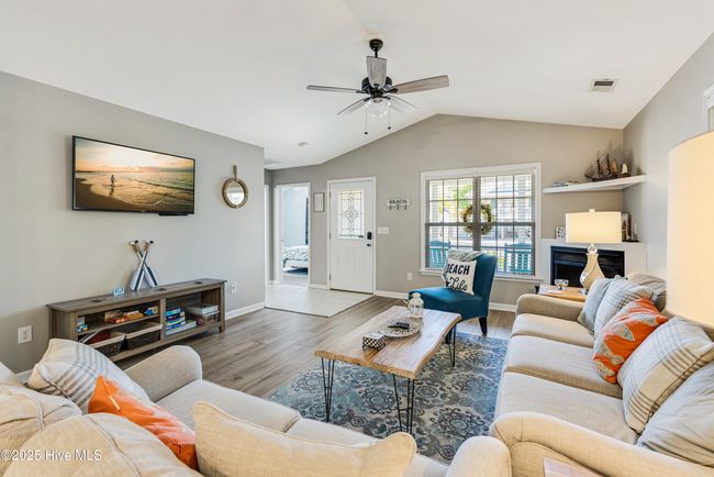 107 Ne 24 Th St, House other with 3 bedrooms, 2 bathrooms and null parking in Oak Island NC | Image 11