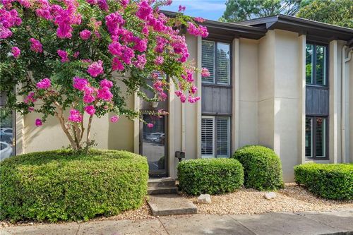 79 Ivy Trl Ne, Atlanta, GA, 30342-4244 | Card Image