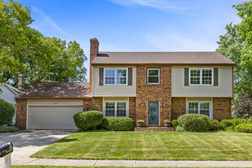 223 Winslow Ct, Naperville, IL, 60565-2403 | Card Image