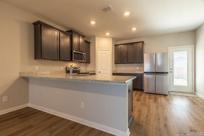 9106 Canvas Run, House other with 5 bedrooms, 3 bathrooms and null parking in Converse TX | Image 10
