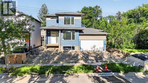 925 7 St S, Lethbridge, AB, T1J2H9 | Card Image