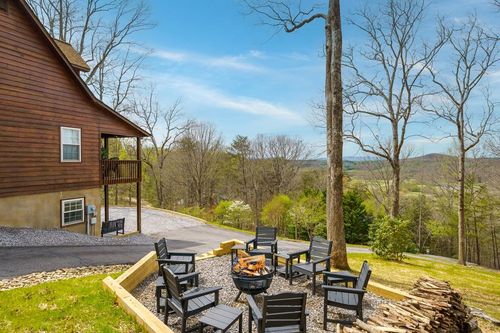 239 Northwoods Cir, Blairsville, GA, 30512-1587 | Card Image