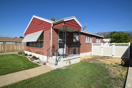 4598 S 450 W, Washington Terrace, UT, 84405-5518 | Card Image