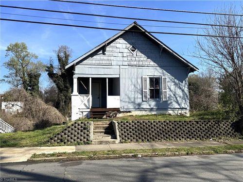 1211 Ne 22nd Street, Winston Salem, NC, 27105 | Card Image